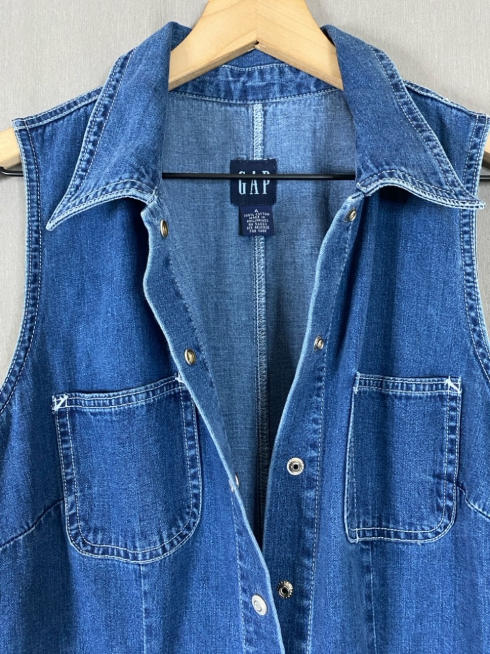 Gap Women’s Vintage 90s Denim Sleeveless Maxi Dress Button-Down in Blue Size 4 - Picture 4 of 8
